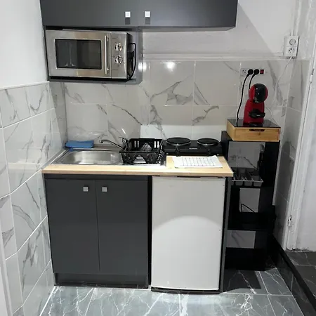 Moderne Centre De Apartment